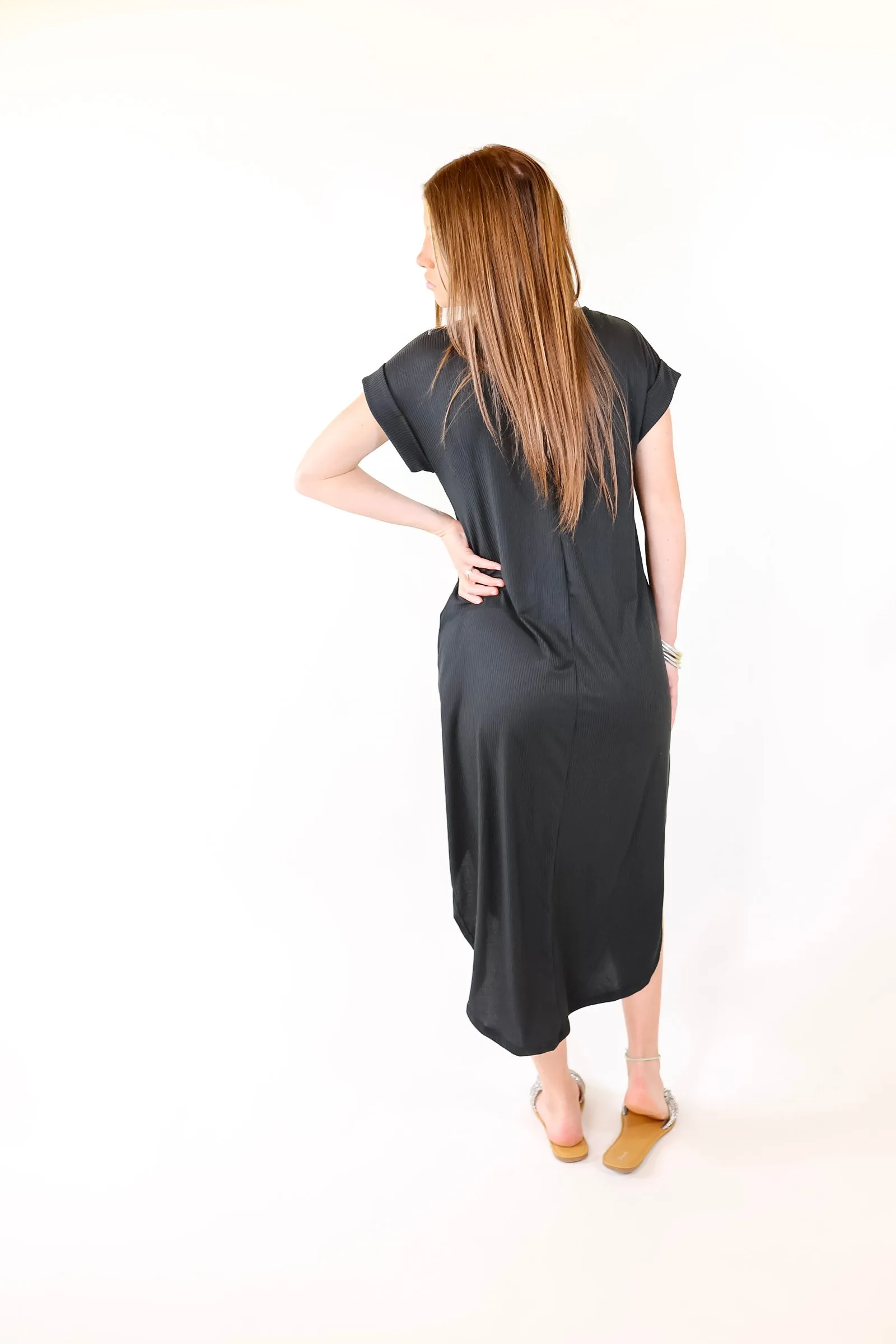 Last Chance Size Small & XL | Chill Looks Short Sleeve Thin Ribbed Midi Dress in Black