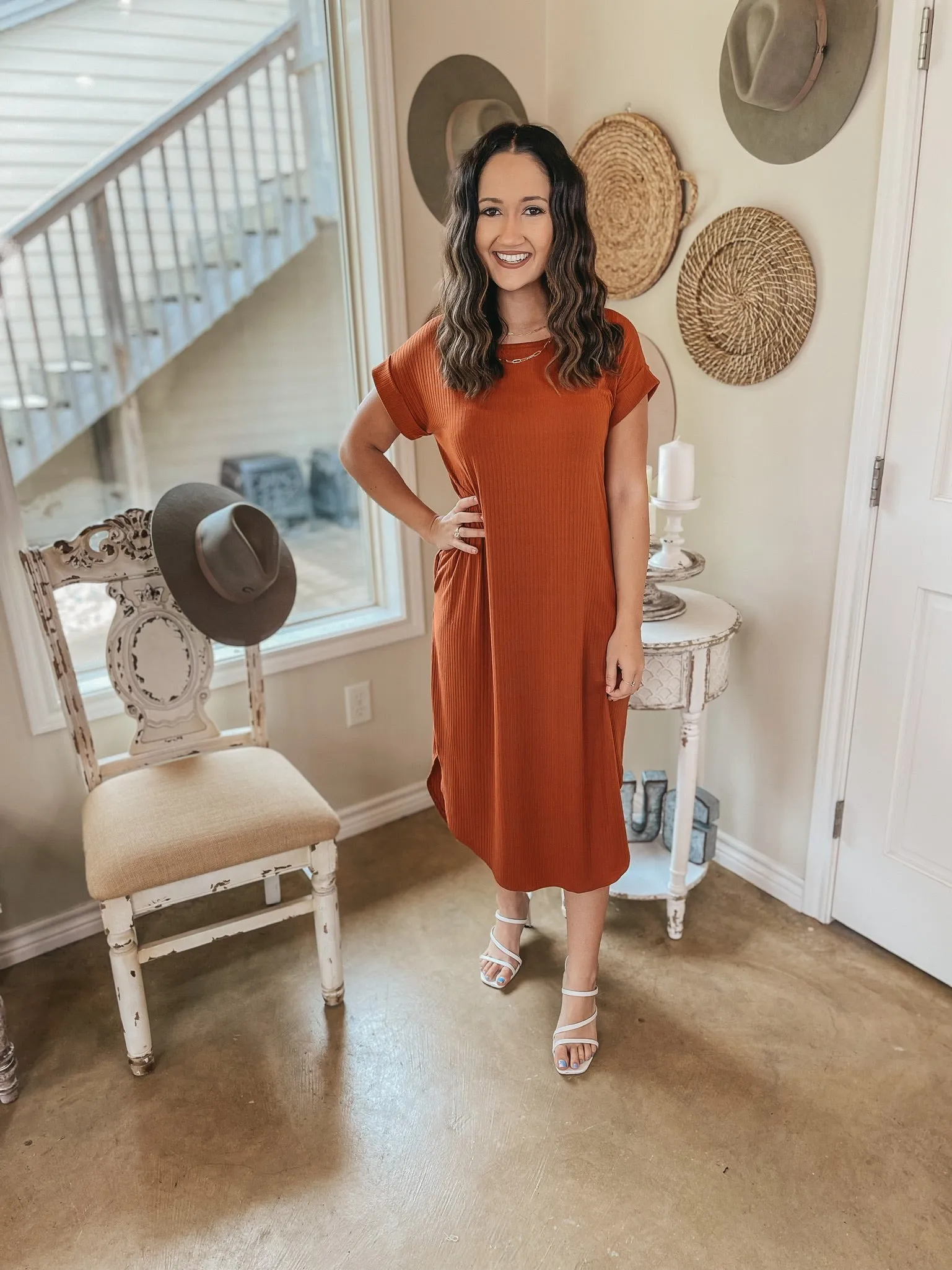 Last Chance Size Small | Chill Looks Short Sleeve Ribbed Midi Dress in Rust Red