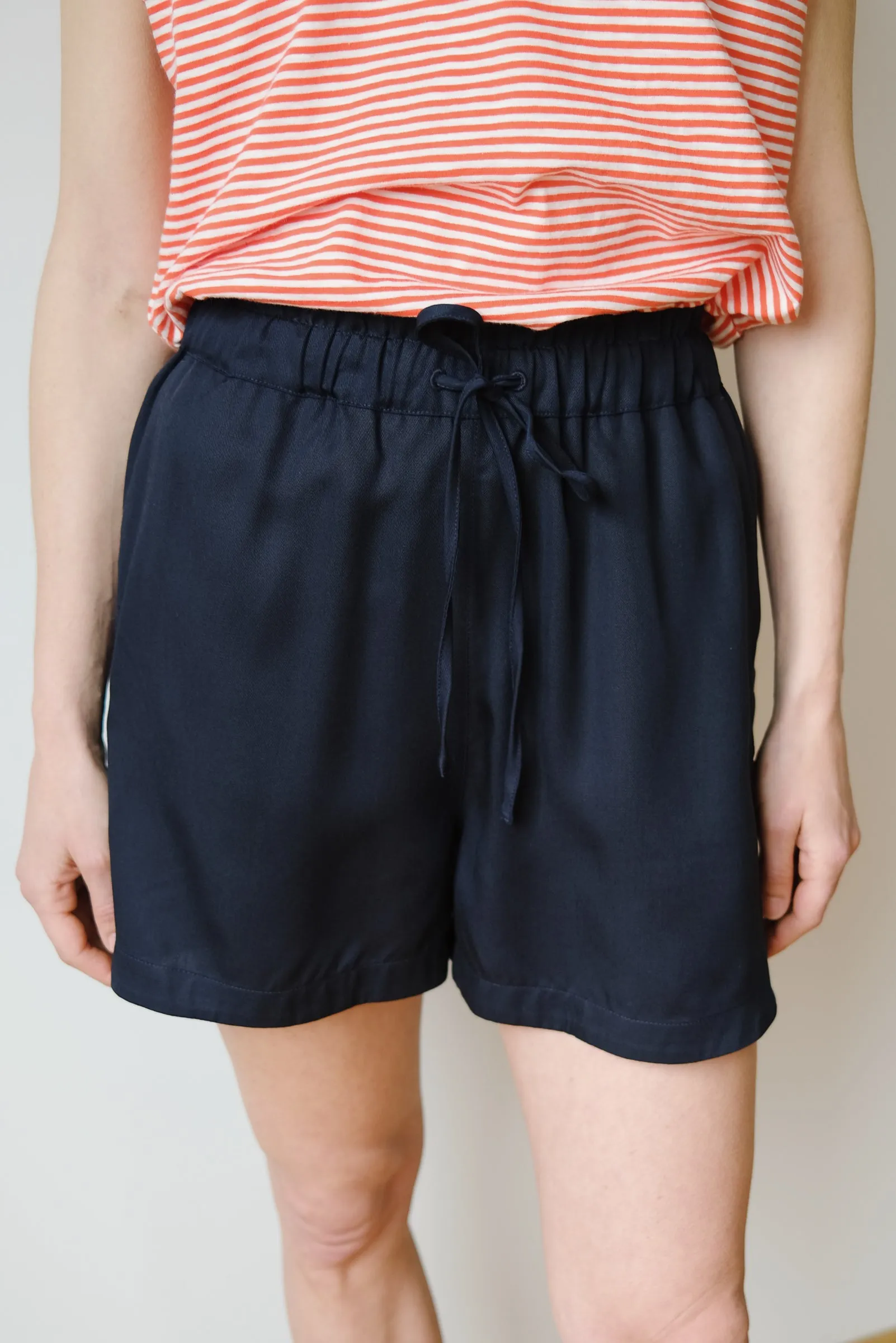 lyocell shorts - vaanna - night sky