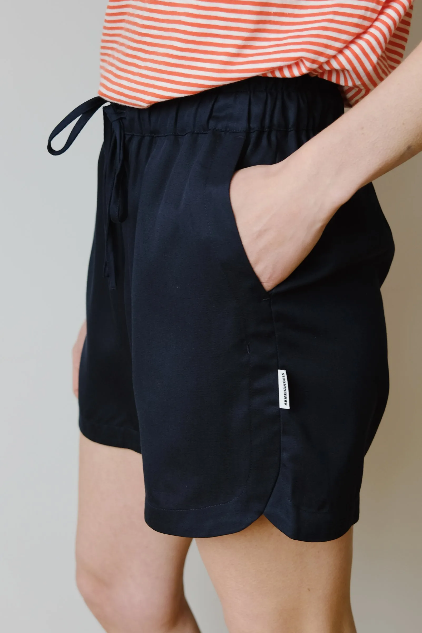 lyocell shorts - vaanna - night sky