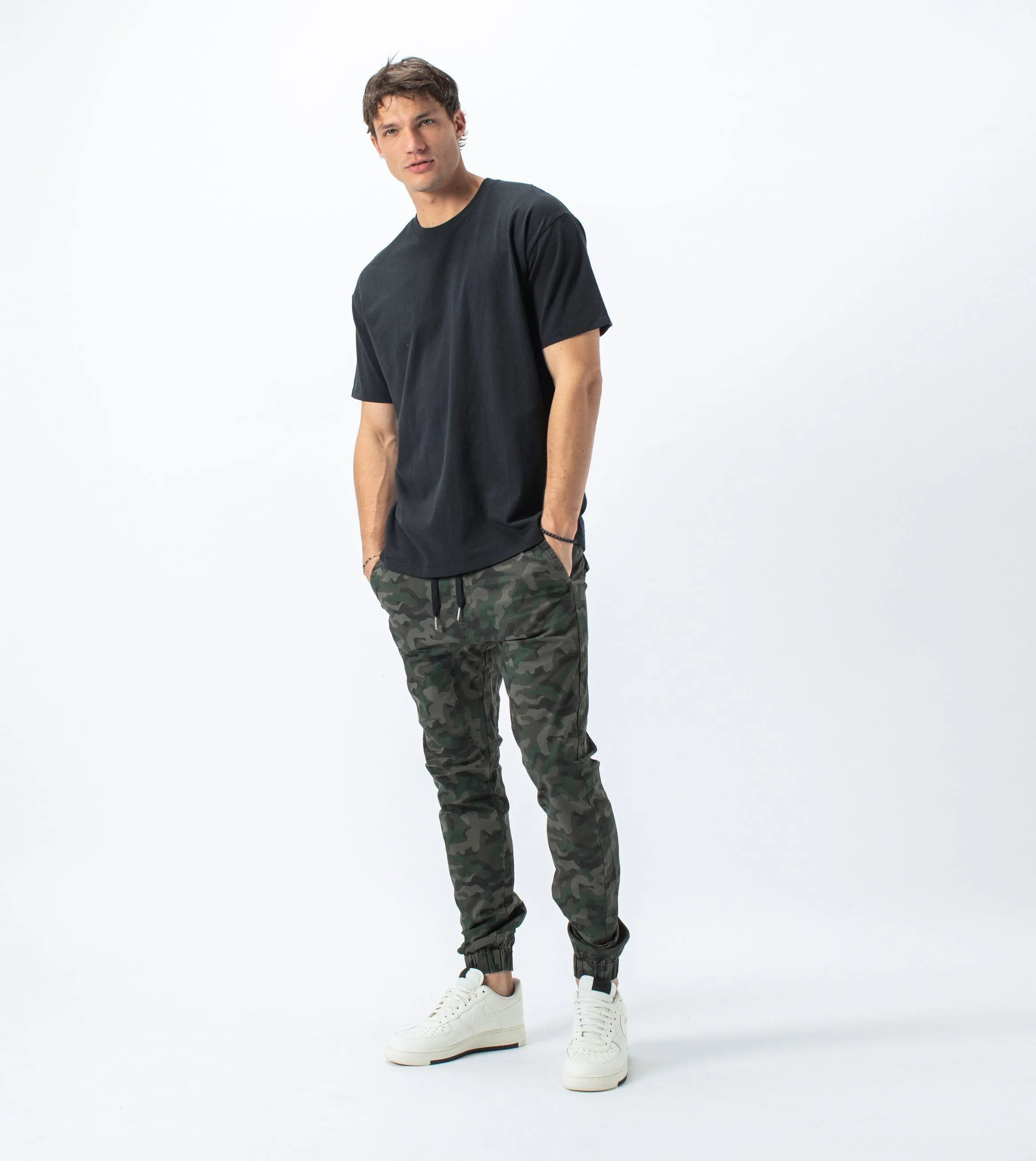 Sureshot Lightweight Jogger Dark Camo