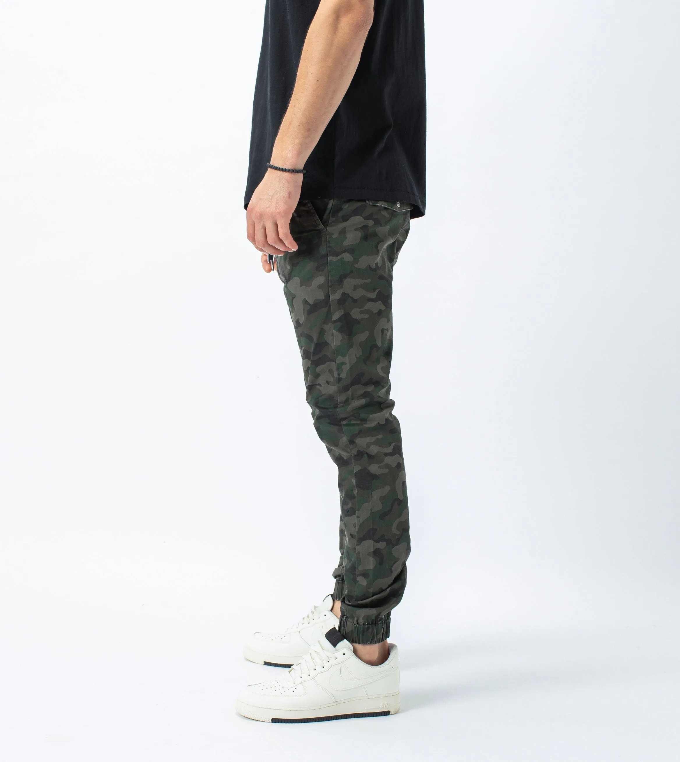 Sureshot Lightweight Jogger Dark Camo